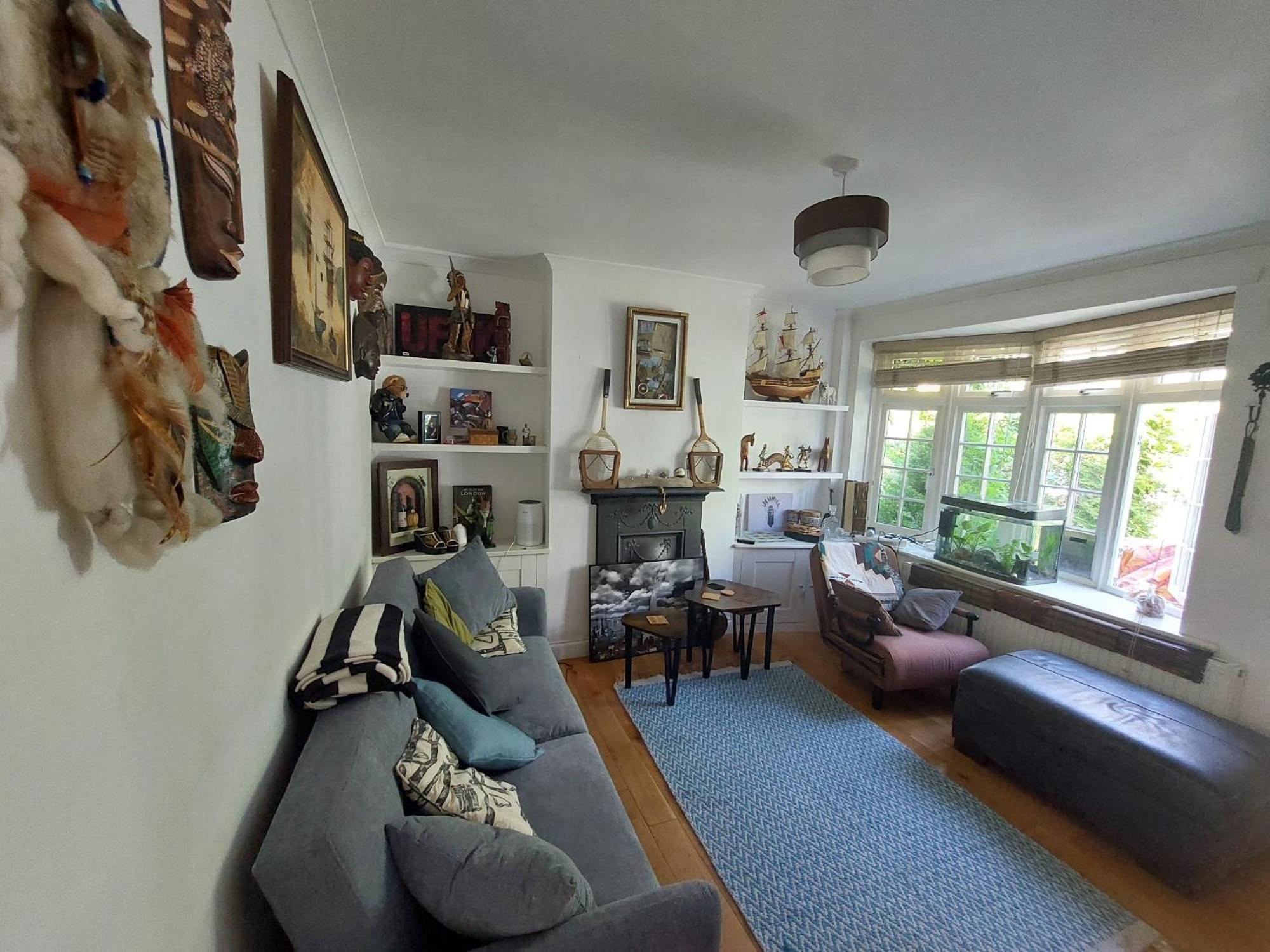 Wimbledon Village * London